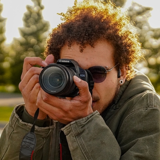 Isaac Evans — Team Photographer